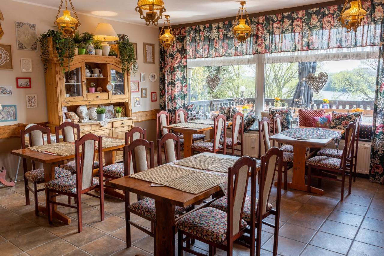 Gosciniec Skolimowka Restauracja I Pokoje Ze Sniadaniem Na Kaszubach Хмелно Екстериор снимка